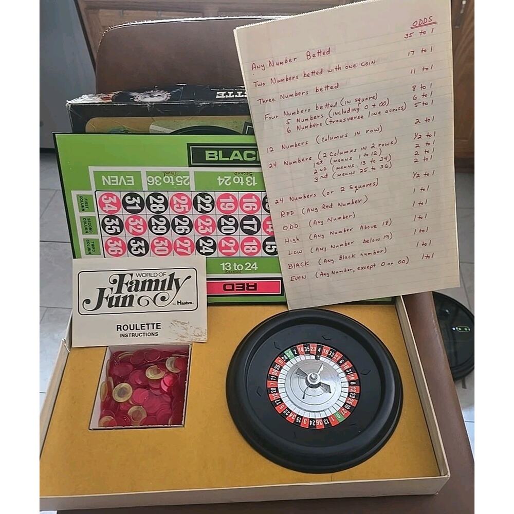 Vintage 1971 Hasbro World of Family Fun Roulette Vegas Casino Game - Complete